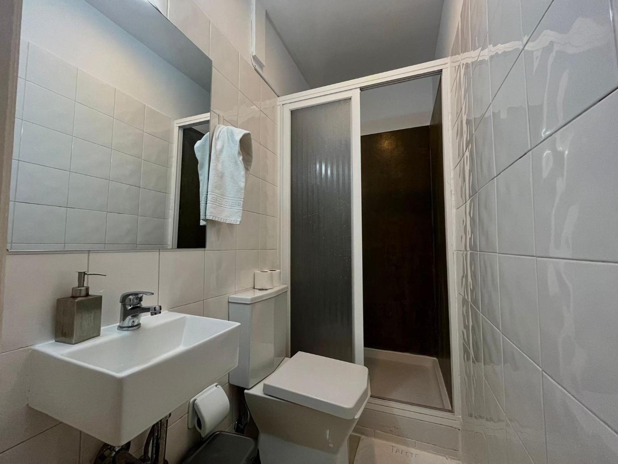 2 Bedroom, 2 Bathroom Apartment - Travessa Da Madalena Lisboa 外观 照片